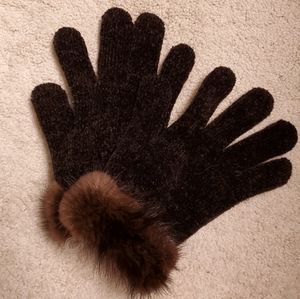 NWT Chenille Mini Mitts with Mink Fur Trim